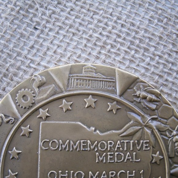 Vintage 1953 Ohio Sesquicentennial Bronze Medal - Picture 6 of 16